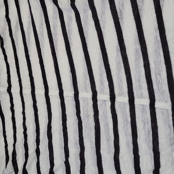 Burberry Brit Women's Tshirt Size Medium - Picture 10 of 16